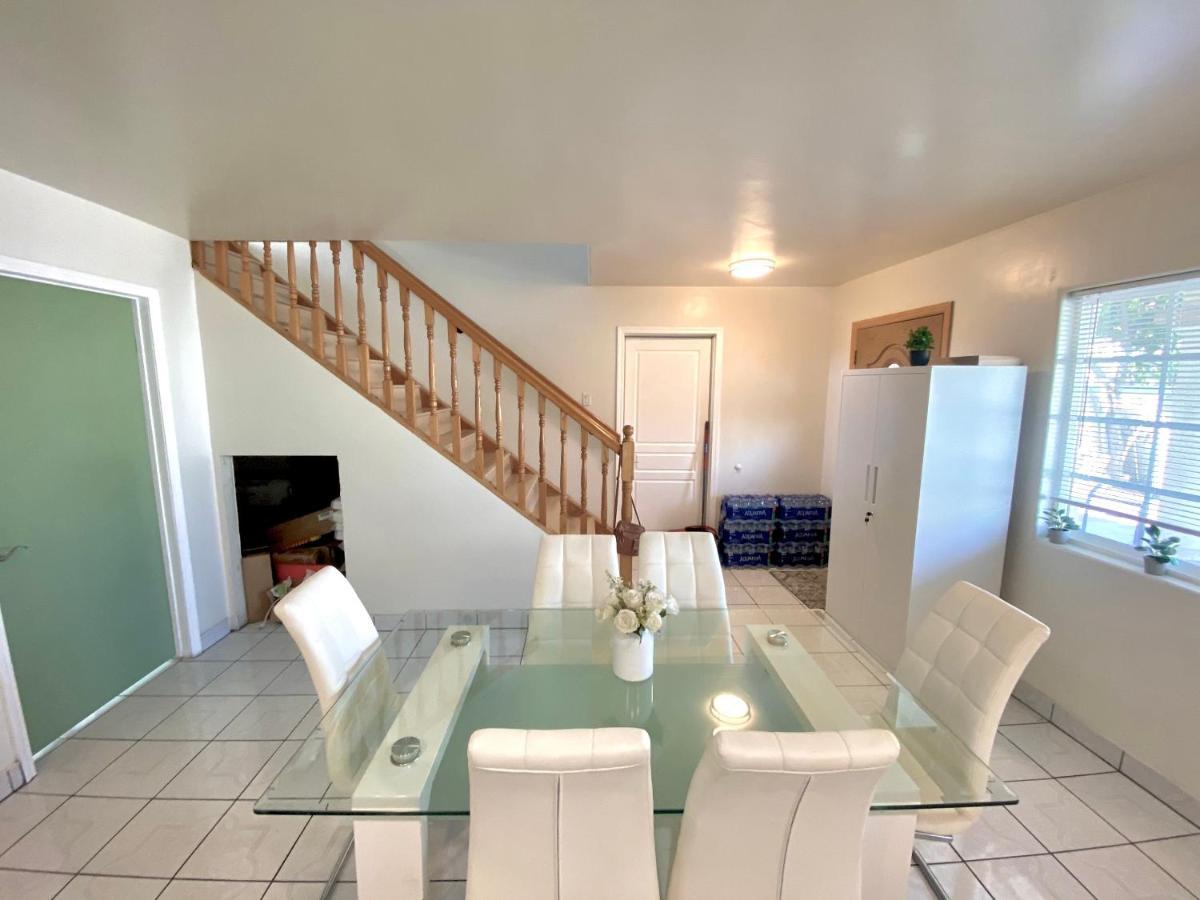 Lincies House 3